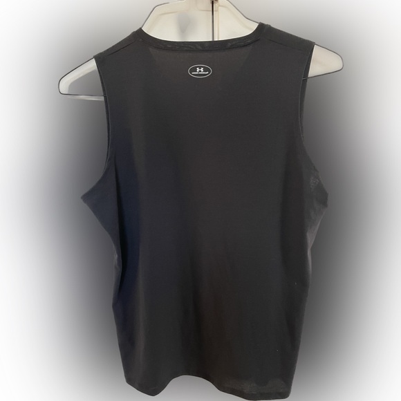 NWOT Under Armour V-Neck Tank Top - Picture 2 of 4